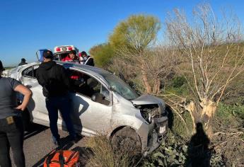 Salida de camino en El Fuerte deja a tres personas lesionadas 