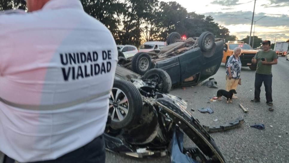 Volcadura por la carretera a Navolato deja 6 lesionados