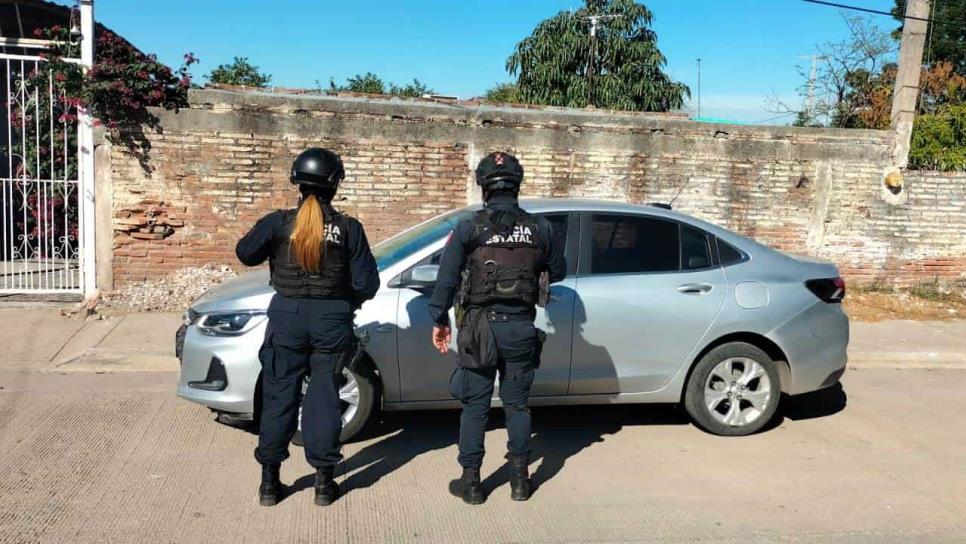 Policía estatal recupera vehículo robado en Culiacán 