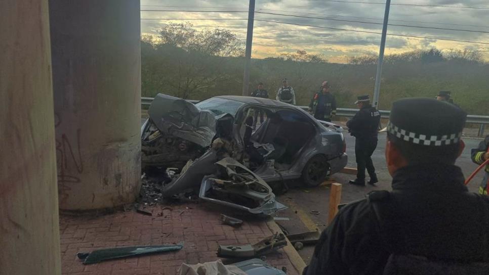 Choca contra puente de la Costerita y muere después en hospital de Culiacán