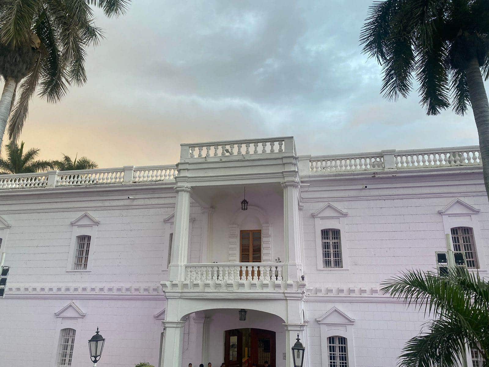 Así luce el Palacio Municipal de Culiacán, Sinlaoa. FOTO: Diana Cruz.
