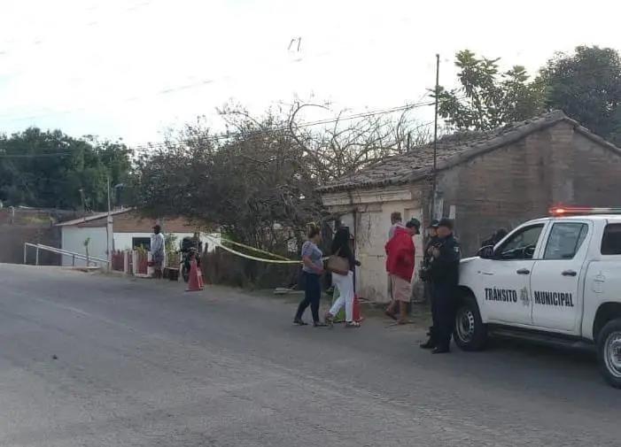 Motociclista pierde la vida en la carretera estatal, El Rosario-Agua Verde