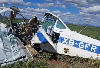 Piloto se salva de milagro tras desplomarse la avioneta en la que fumigaba en el Municipio de Sinaloa