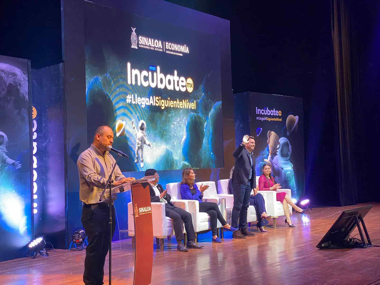 Gaxiola Coppel añadió que son tres meses de capacitaciones y networkings, incluyendo un proceso con plataforma de Inteligencia Artificial.