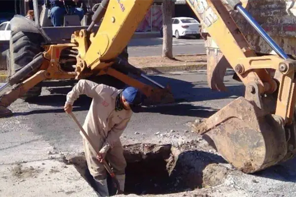 JAPAMA inicia reparación de drenajes caídos y cerrarán estas calles en Los Mochis JAPAMA inicia reparación de drenajes caídos y cerrarán estas calles en Los Mochis