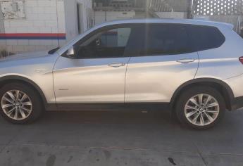 Aseguran camioneta BMW con placas sobrepuestas en Culiacán