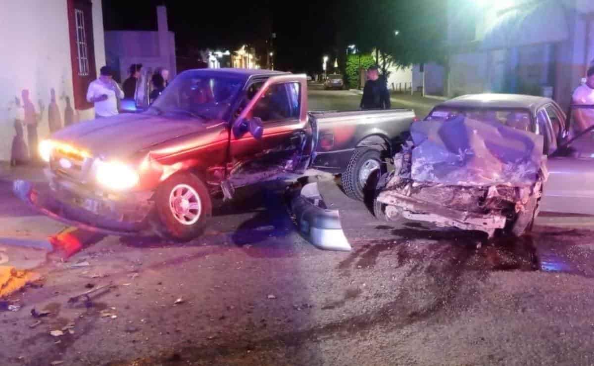 Tres personas resultan heridas tras aparatoso choque en Guasave