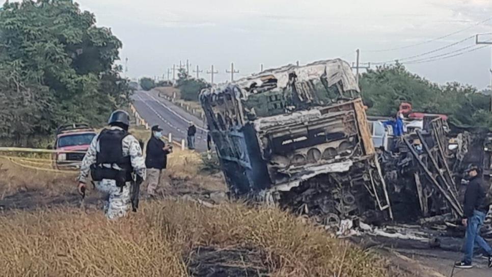 Pasajeros del camionazo en la Maxipista iban a Los Mochis, Culiacán y Guasave