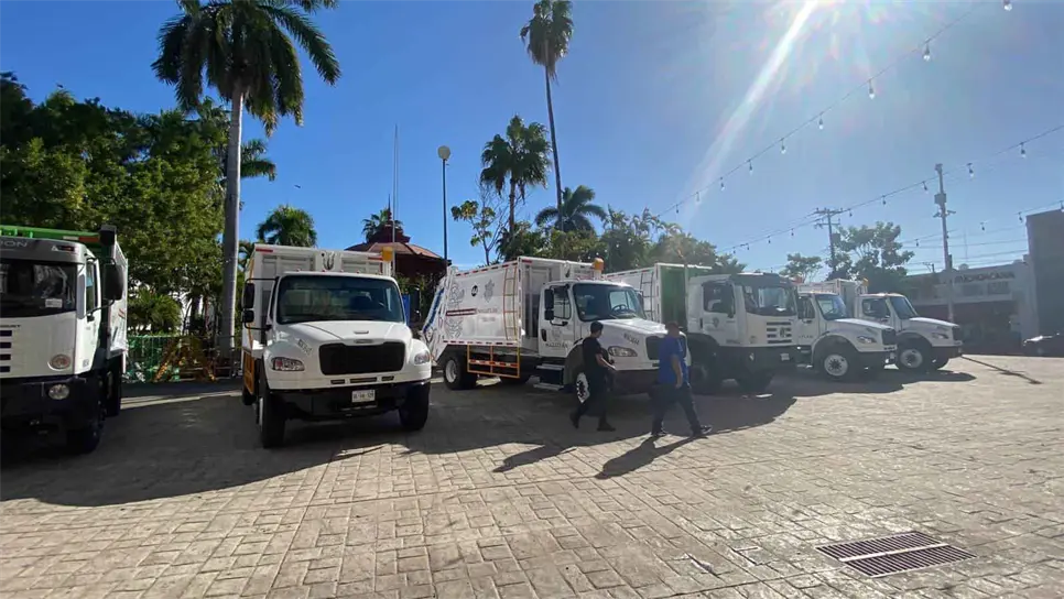 Llegan a Mazatlán siete nuevos camiones recolectores de basura. | FOTO: Luz Noticias.