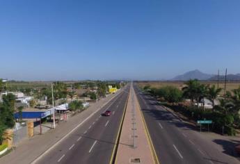 Cierran ambos carriles de la Maxipista tras fuerte accidente de un tráiler