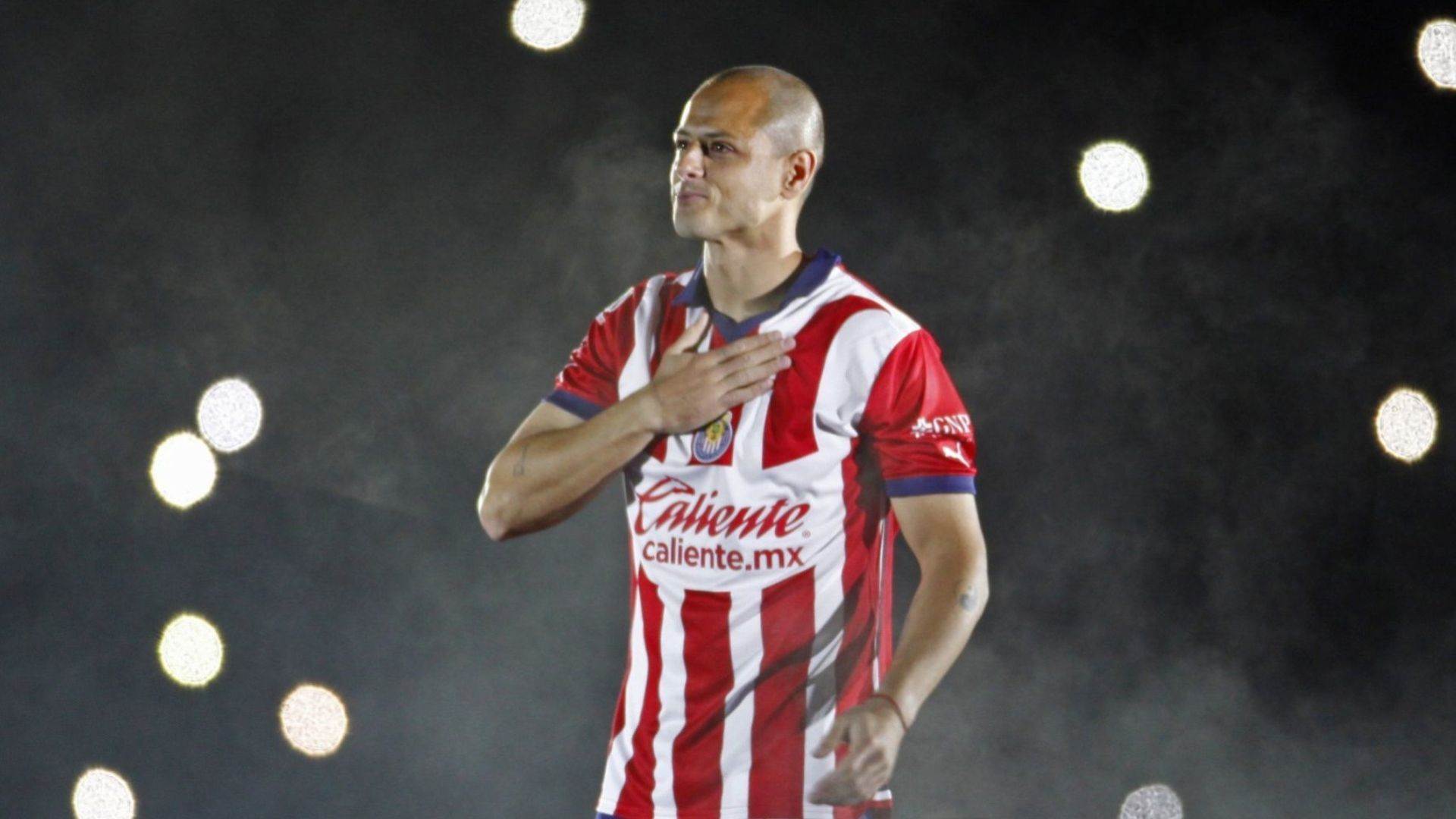 La periodista mexicana arremetió en contra del jugador por su manera de hablar del país.