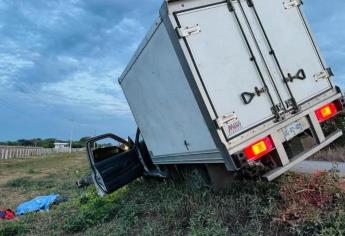 Motociclista pierde la vida en la carretera El Vainillo-El Recodo en Mazatlán