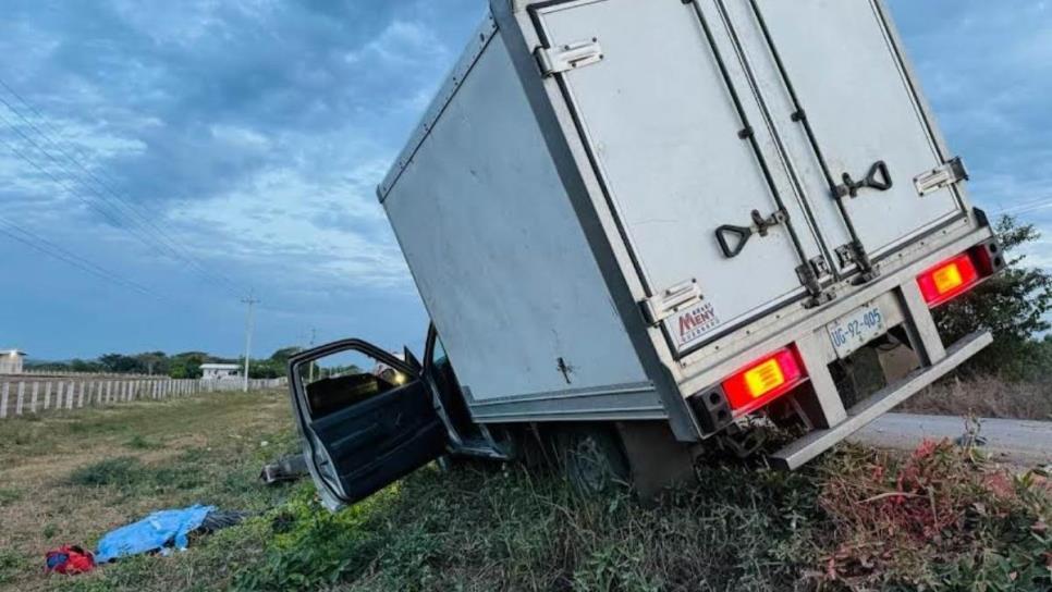 Motociclista pierde la vida en la carretera El Vainillo-El Recodo en Mazatlán