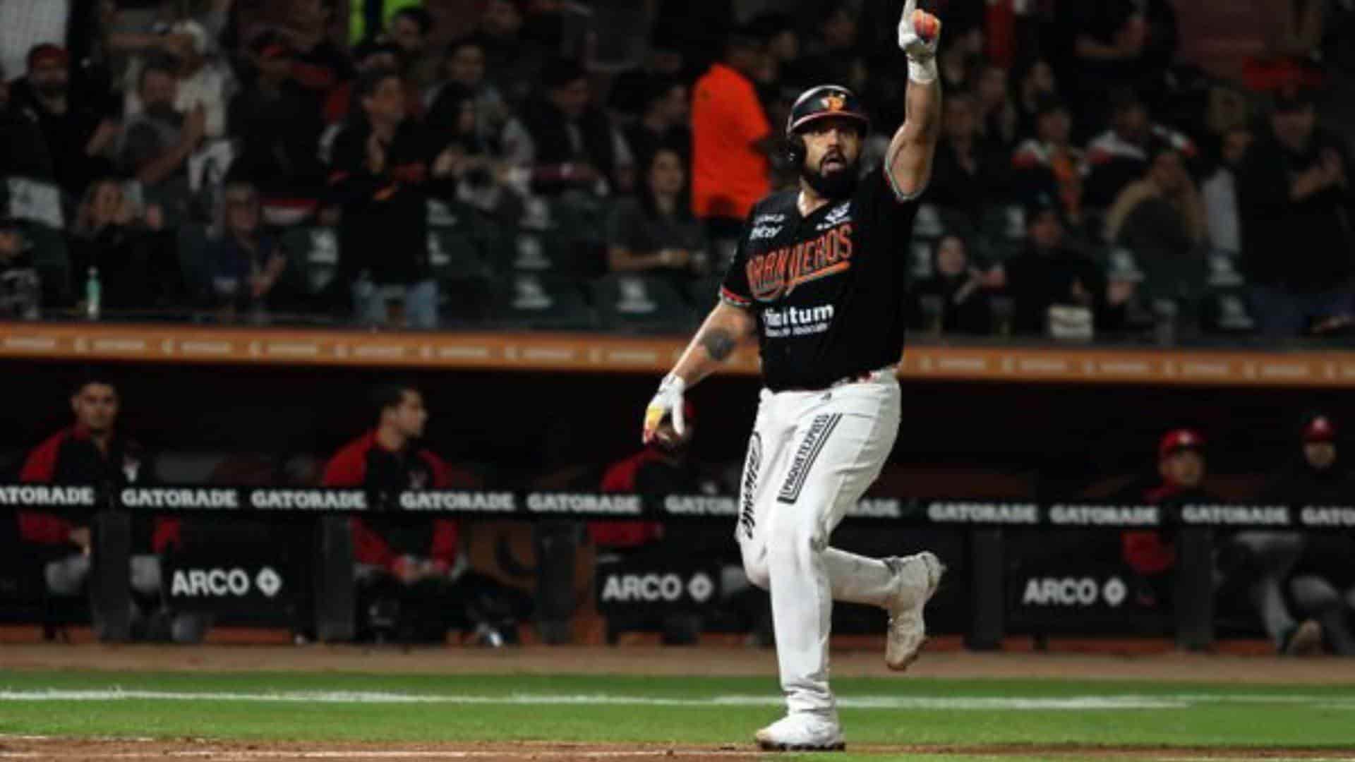 El receptor se une al equipo para poder pelear el título en la ciudad de Miami, Florida.