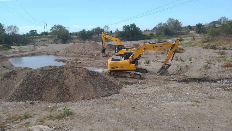 Máquina daña red de abasto en el Río Presidio y deja sin agua a la sindicatura de Villa Unión Mazatlán 