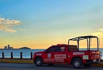 Por fuerte viento y oleaje restringen playas de Mazatlán