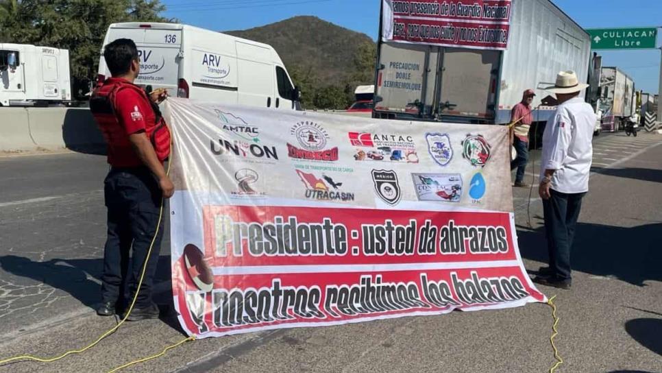 «Nos están matando»: Revelan transportistas que asesinan al menos a 20 choferes al día 