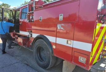 Tren embiste camioneta en el ejido Echeverría, Culiacán; hay tres heridos