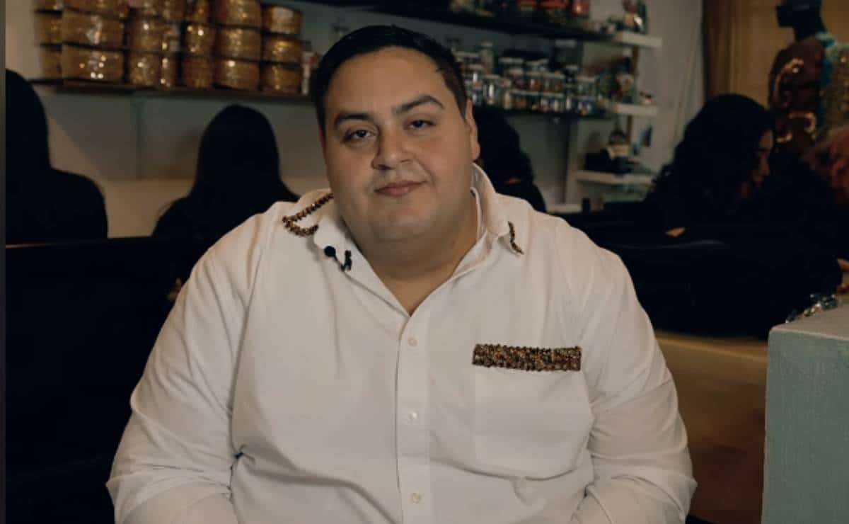 José Antonio Ríos: así diseñó el traje del Rey de la Alegría del Carnaval de Mazatlán 2024 | VIDEO