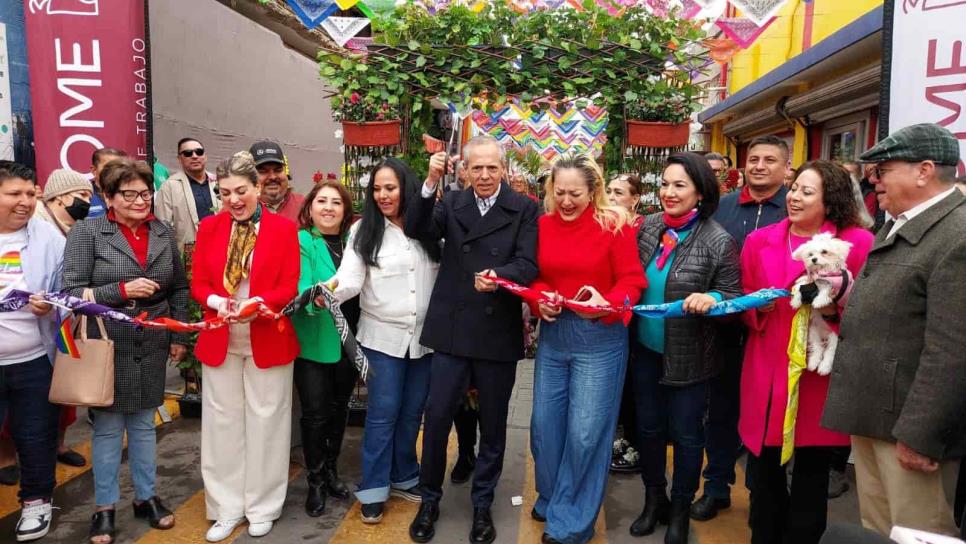 Embellecen el callejón Agustín Melgar en Los Mochis; comerciantes de fiesta