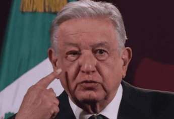 AMLO aparece con ojo hinchado en «La mañanera»: ¿Qué le pasó?