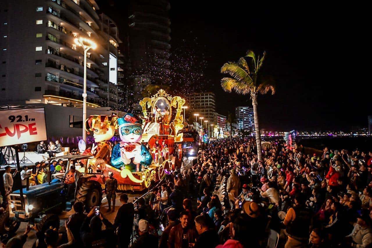 Cerrarán malecón a circulación este martes por segundo desfile de Carnaval de Mazatlán.
