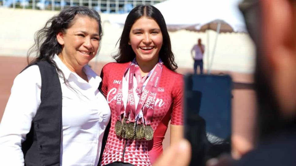 Ciclista culiacanense Akary Sayuri Valenzuela Urrea gana nueve medallas de oro