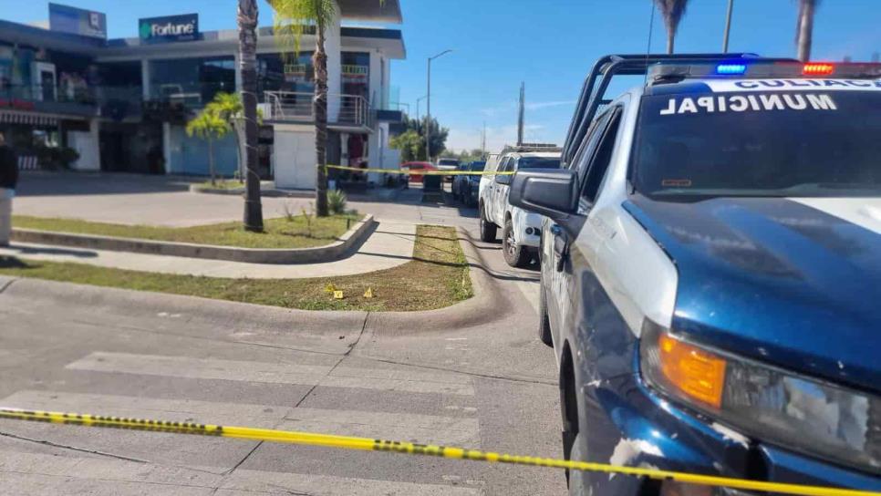 Balean con «cuerno de chivo» un local de la Isla Musala en Culiacán