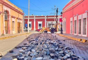 Gobierno de El Fuerte inicia proyecto de rehabilitación de drenaje sanitario en calle Benito Juárez