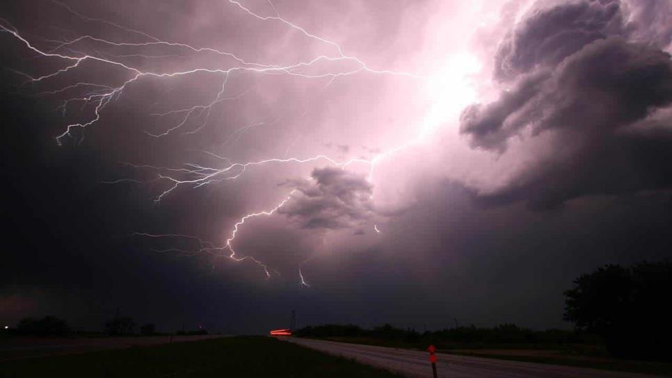 «Tiemperos»: quiénes son estos enigmáticos personajes que llaman la lluvia