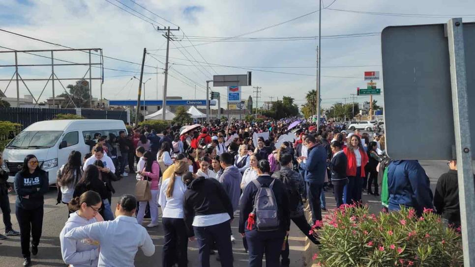 La UAS moviliza a estudiantes y maestros para bloquear el Rosales en Los Mochis