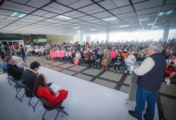 Gobierno de Sinaloa equipa a vendedores del tianguis 