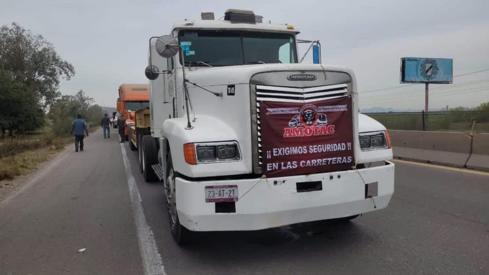 Transportistas se reúnen con Guardia Nacional; buscan seguridad en carreteras de Sinaloa