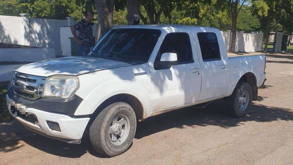 Recuperan camioneta robada en Culiacán; hay un detenido