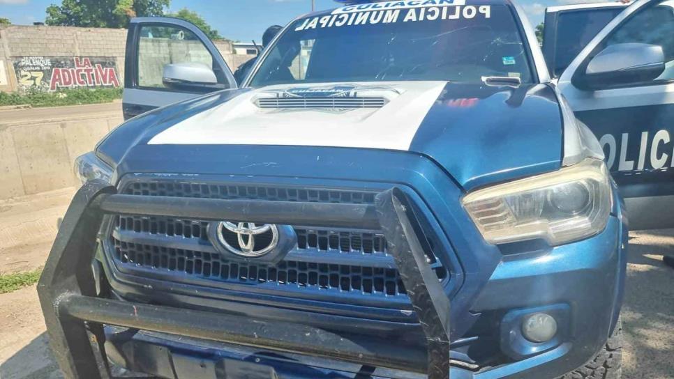 Despojan una camioneta del DIF por la colonia Rafael Buelna en Culiacán