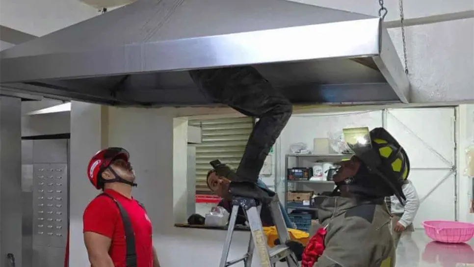 FOTO: Cortesía/Heroico Cuerpo De  Bomberos Cancún.