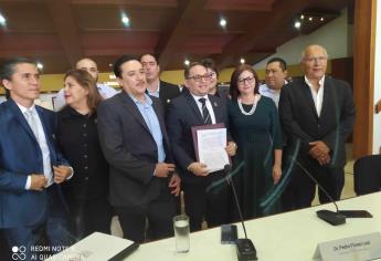 Rector de la UAdeO presenta iniciativa de reforma a la Ley Orgánica