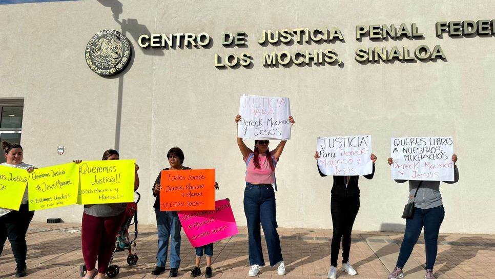 Detienen a tres mochitenses que trasladaban a 10 indocumentados a Navojoa, Sonora