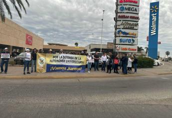 Maestros de la UAS se manifiestan en las calles de Los Mochis 