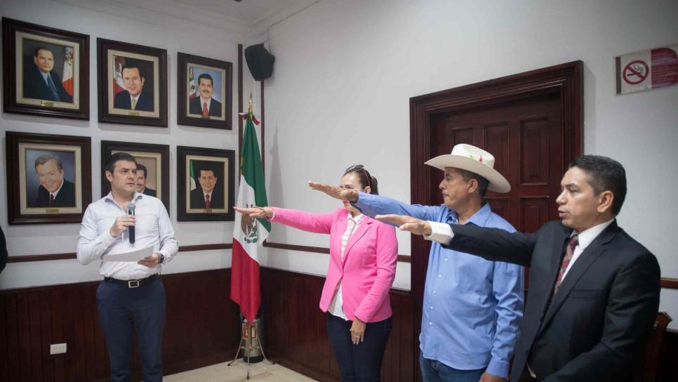 Regidores suplentes de Culiacán rinden protesta Regidores suplentes de Culiacán rinden protesta