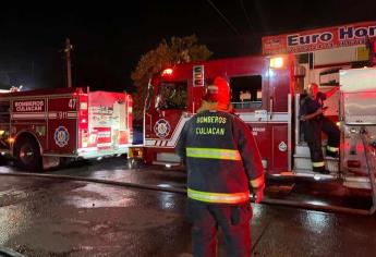 Se incendia una vivienda por la colonia Jorge Almada, en Culiacán 