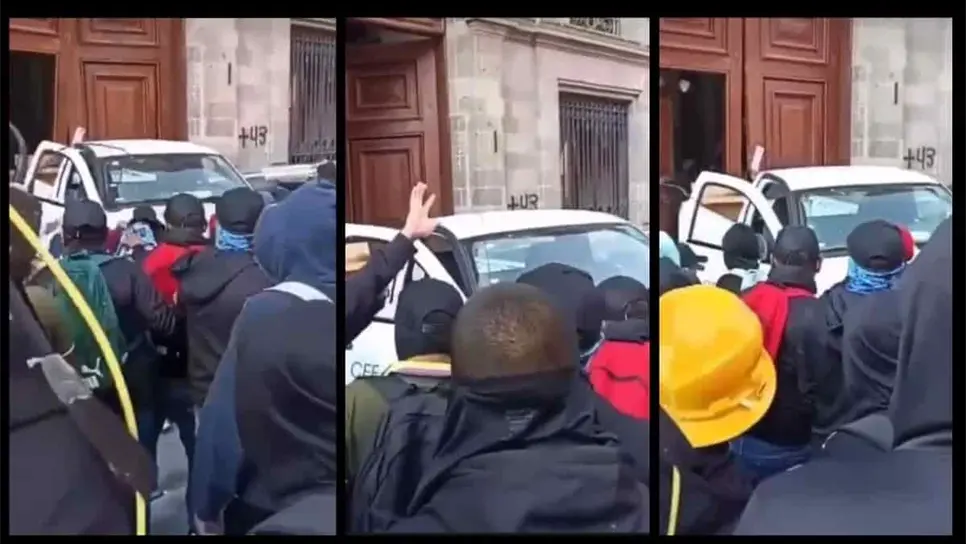 Normalistas de Ayotzinapa irrumpen e ingresan por la fuerza a Palacio Nacional.