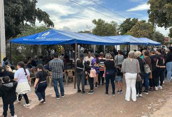 Con profunda tristeza y desconsuelo, despiden en Juan José Ríos a las víctimas del canalazo