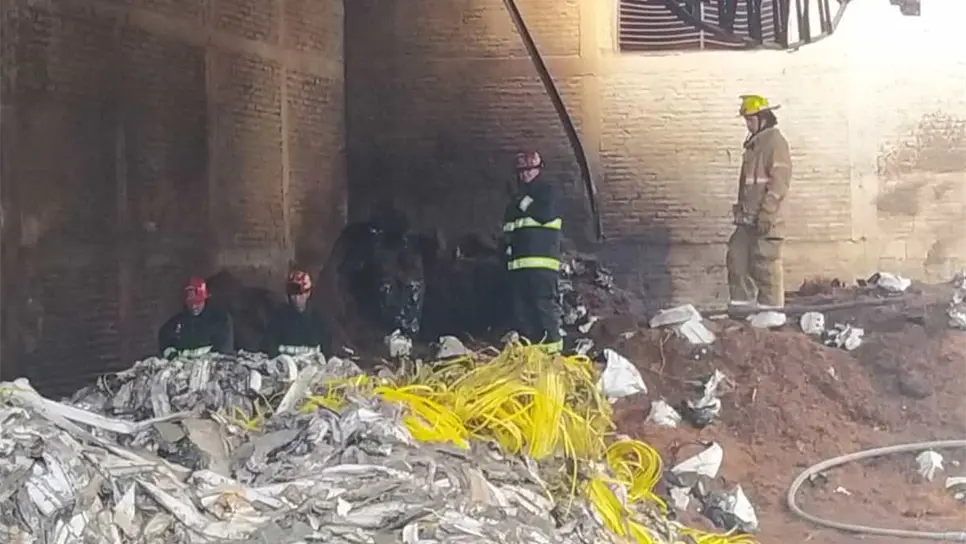 Se incendia nuevamente una bodega en El Quemadito al sur de Culiacán