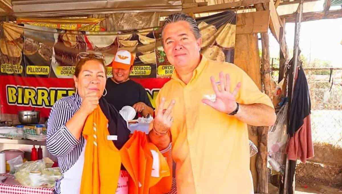 Héctor García Fox en campaña.