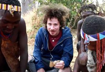 Luisito Comunica «la ve cerquita» al entrar a barrio peligroso en Nigeria | VIDEO