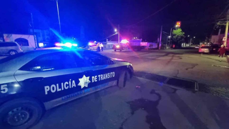 Con rifles de asalto despojan un vehículo en Culiacán