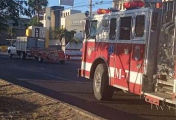 Con las cuatro llantas hacia arriba termina carro en la colonia Providencia