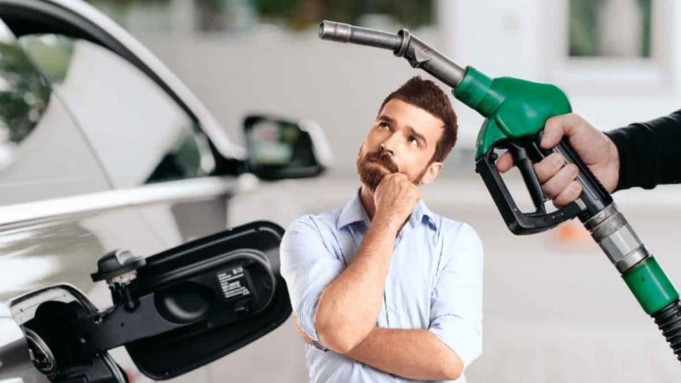 ¿En litros o pesos? Así debes pedir que te despachen la gasolina y que te rinda