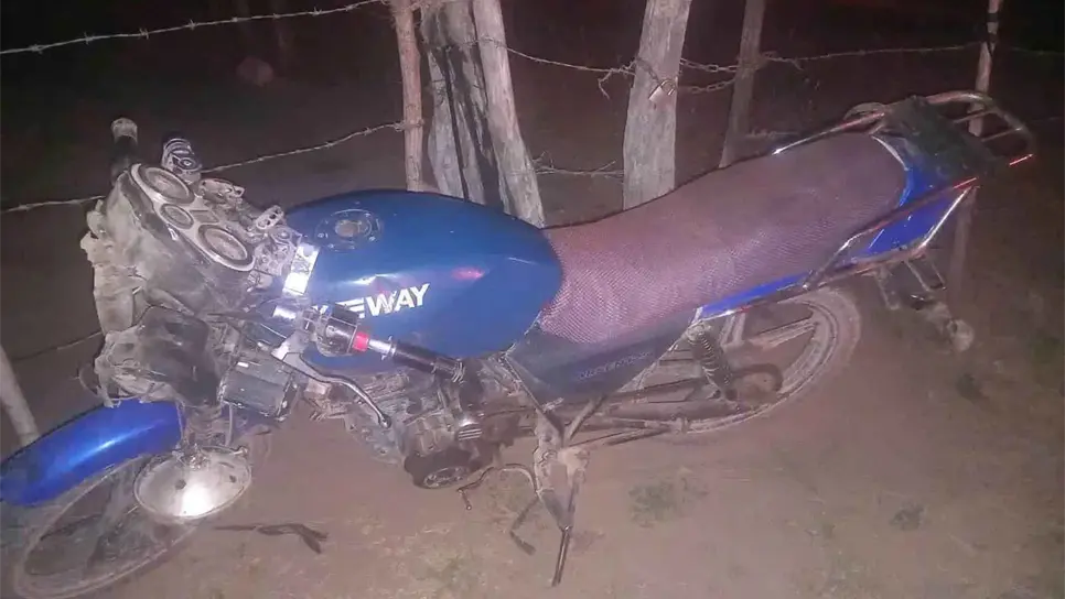 El motociclista fue trasladado al hospital. FOTO: Cortesía